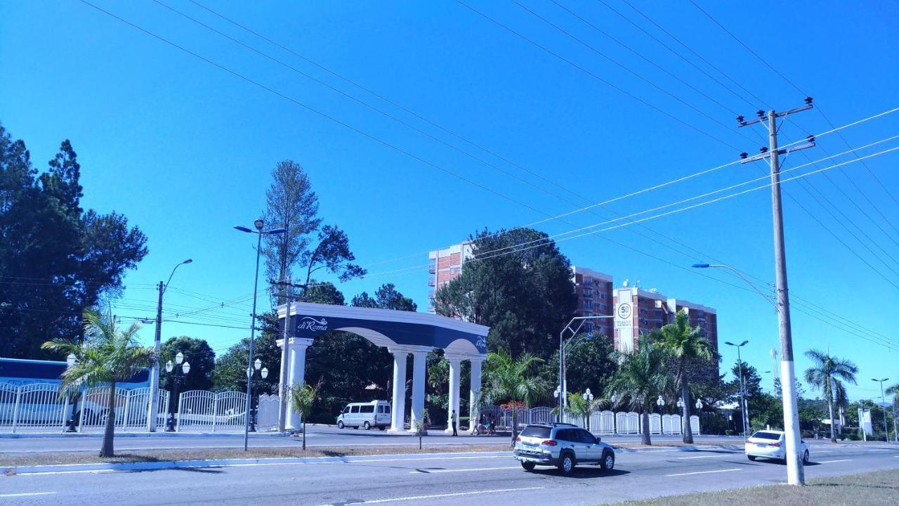 Thermas Lacqua Diroma Com Piscina De Ondas Gratis 24Horas Caldas Novas Luaran gambar