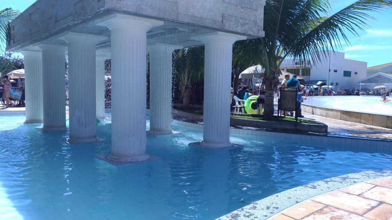 Thermas Lacqua Diroma Com Piscina De Ondas Gratis 24Horas Caldas Novas Luaran gambar