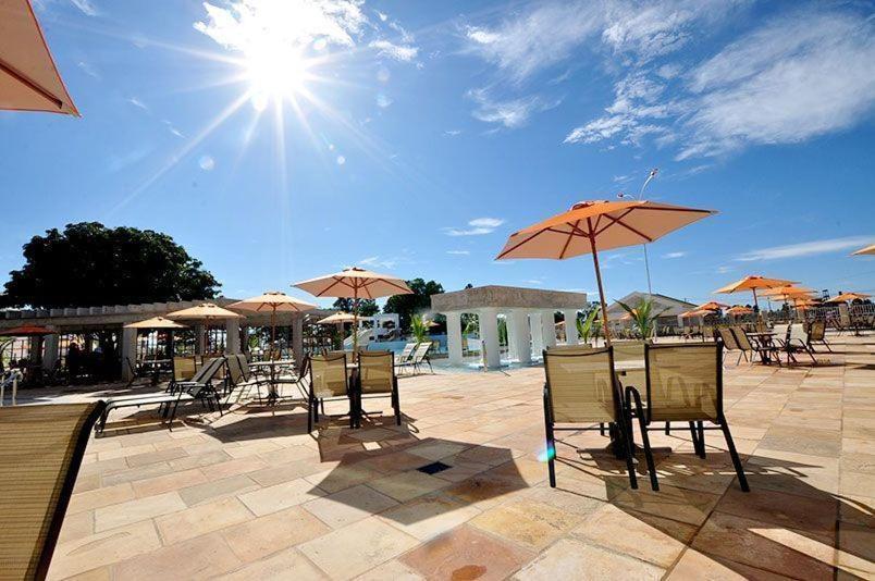 Thermas Lacqua Diroma Com Piscina De Ondas Gratis 24Horas Caldas Novas Luaran gambar