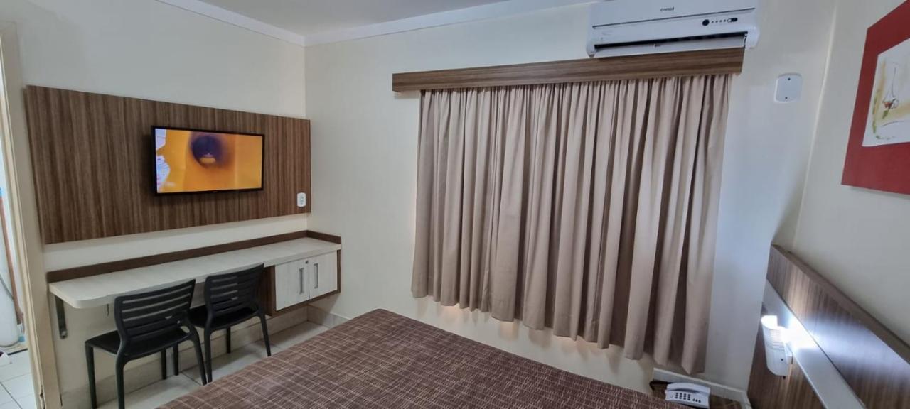 Thermas Lacqua Diroma Com Piscina De Ondas Gratis 24Horas Caldas Novas Luaran gambar