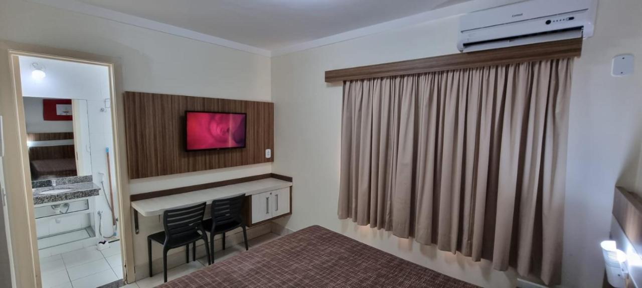 Thermas Lacqua Diroma Com Piscina De Ondas Gratis 24Horas Caldas Novas Luaran gambar