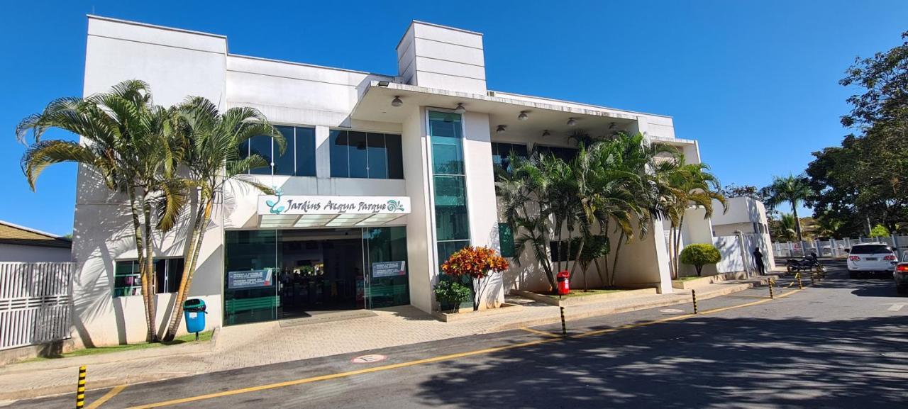 Thermas Lacqua Diroma Com Piscina De Ondas Gratis 24Horas Caldas Novas Luaran gambar
