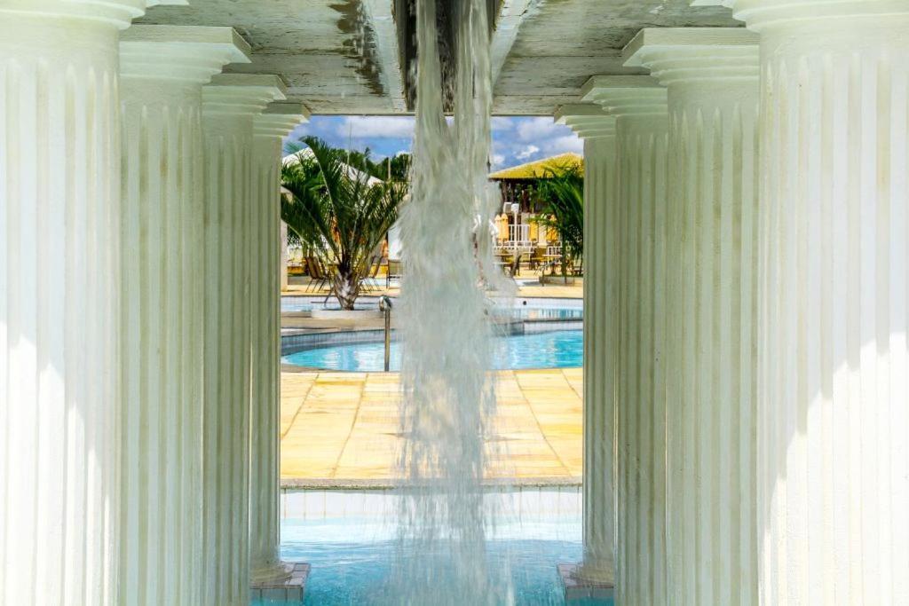 Thermas Lacqua Diroma Com Piscina De Ondas Gratis 24Horas Caldas Novas Luaran gambar
